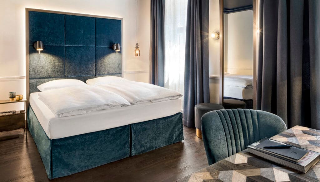 Berlin-Mitte-Hotel-AMO-Comfort-Room-1024x584