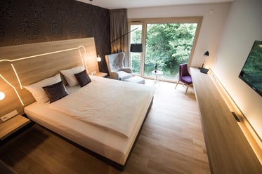 Blick in ein Zimmer im Parkhotel Schillerhain