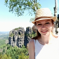 Stephanie Gehrke Headshot