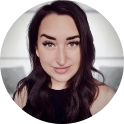 Vivien Zwanzig Headshot