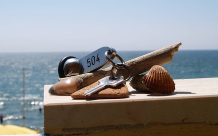 Roomkey on seashells