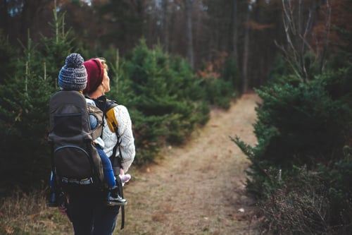 Eine Person beim Wandern