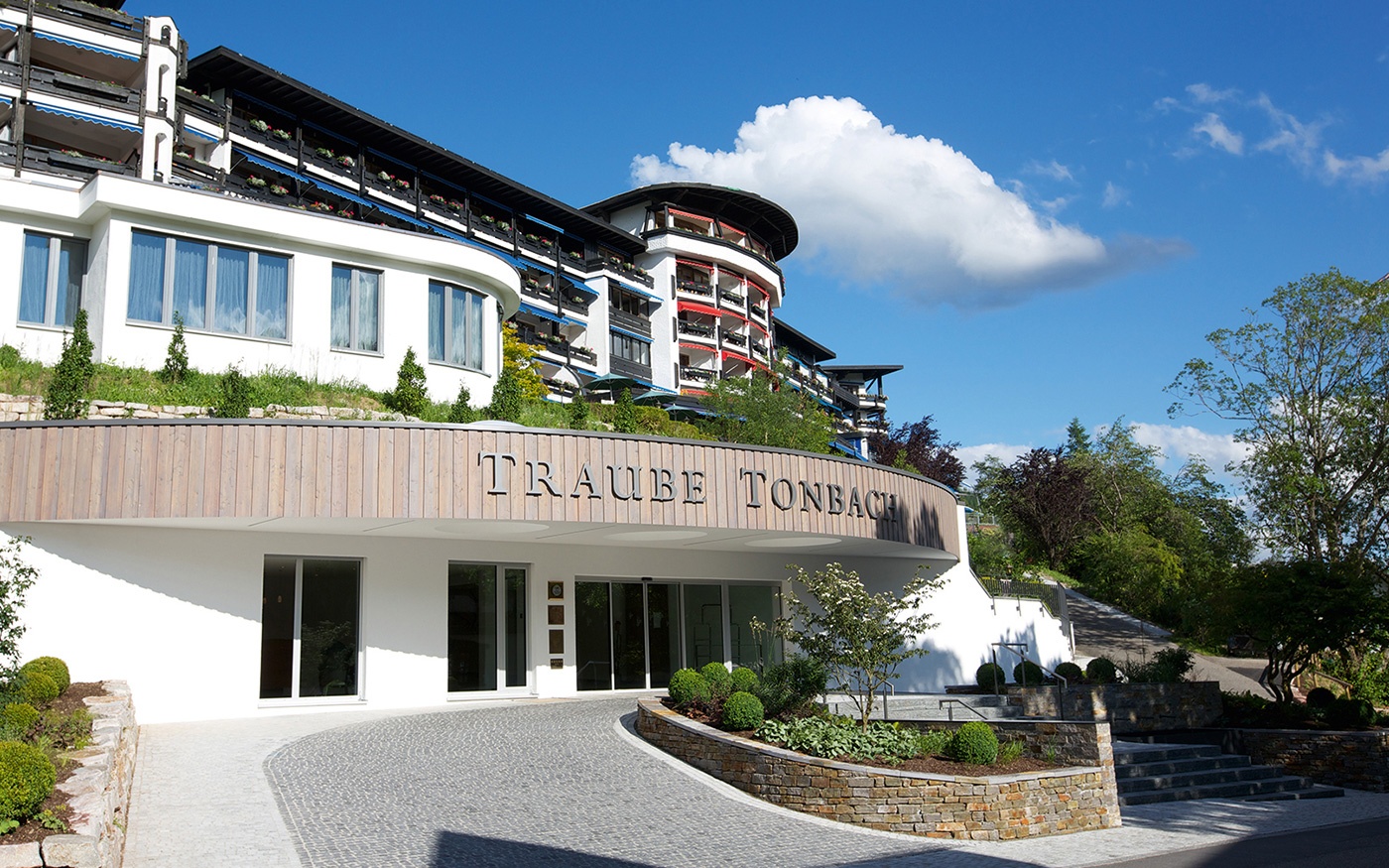 Tradition meets digitalisation: five-star superior hotel, Traube Tonbach, is now working with digital guest directories by SuitePad